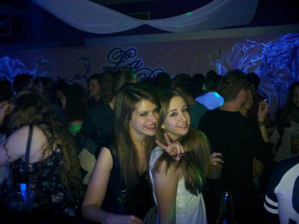 ESTA NOCHE HAY LIO EN LA DIOSA FELIZ VIERNES