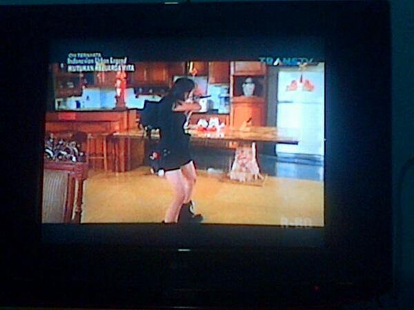 Martinatic_OFC's tweet photo. #SharePictMartina kak @martinatesela at @ohternyata_ttv @D_URGEND "Kutukan Keluarga Mita" :) http://t.co/HrCPrN5utX