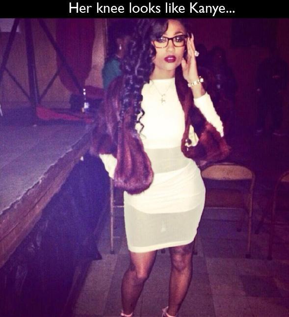 MensHumor's tweet image. Her knee looks like Kanye!