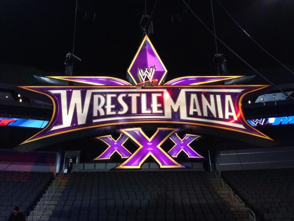 OGHeadHoncho's tweet photo. Daniel Bryan vs CM Punk for the title!!! RT @brawlerreal: What would you like to see happen at #WRESTLEMANIA 30? #WWE http://t.co/bdf8x8S2Oj