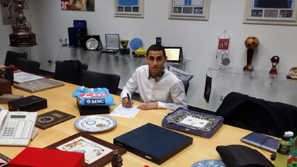 UFFICIALE, Napoli: Ghoulam firma, addio Armero (FOTO) 34 BfUZi9UIEAA2wV0