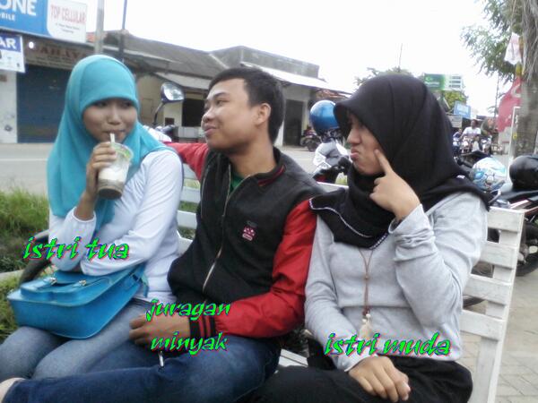 DewiPutri_SA's tweet photo. hahhaa...
W.E.W banget http://t.co/8FvT7Wq5k9