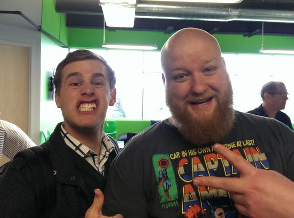jakerdraper's tweet photo. Hanging out with our cool downstairs neighbors, @BodyGuardz #bodyguardzisthejam http://t.co/9IBvuQbxhT