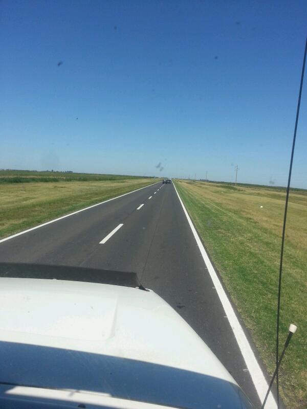 transamigacho's tweet photo. #Pidiendoruta #volvo360 http://t.co/czxCwRVlkl