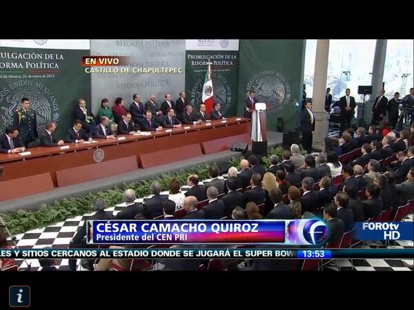 nmasforo's tweet photo. #EnVivo Desde el Castillo de Chapultepec, la promulgación de la Reforma Política-Electoral http://t.co/03jLoDE5mD 
http://t.co/XGTtA2FVUG