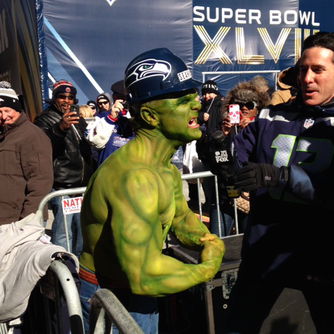 WilsonFootball's tweet image. The #Seahulk on Super Bowl Boulevard. — #SB48 #SuperBowlXLVIII #SuperBowl48 #Seahawks #NFL