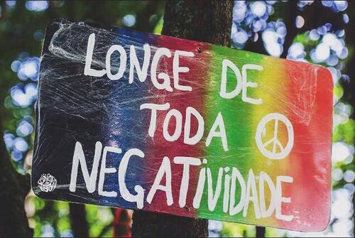 positlvidade's tweet photo. Que toda energia negativa, se transforme em amor e paz. ♡ ☮ http://t.co/Ik2s1EZDJI