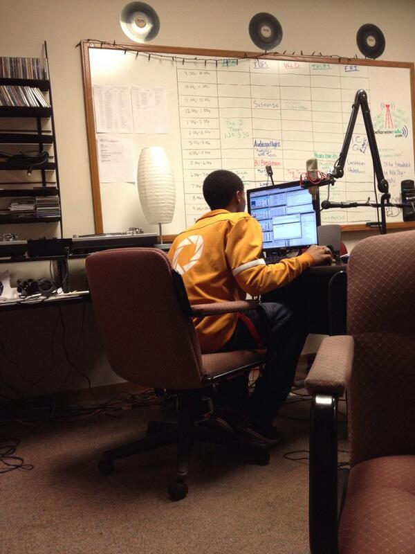 BellarmineRadio's tweet photo. Quincy is ready to go....tune in for some old school hip hop/rap http://t.co/TrVMXLpe9c