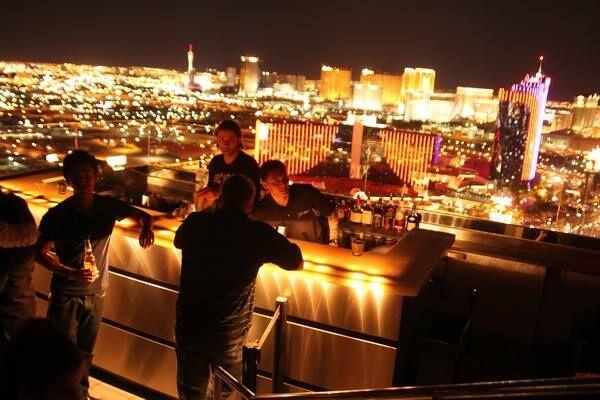 ghostbarLV's tweet photo. Tonight will be poppin off w/ @djprestoone &amp; @BennyBlackDJ + the best views in #Vegas - http://t.co/0M6xnSVQNE http://t.co/q4PaQzD3qB