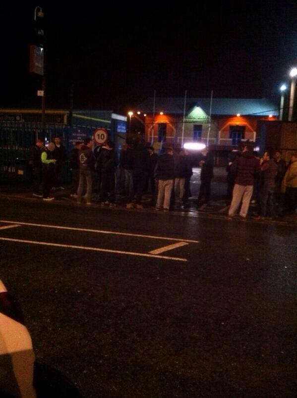 Transfer_clock's tweet photo. Leeds fans have blocked the Elland Road gate to stop new owner Massimo Cellino leaving. Crazy. #LUFC http://t.co/PiCPMXQ0Wm