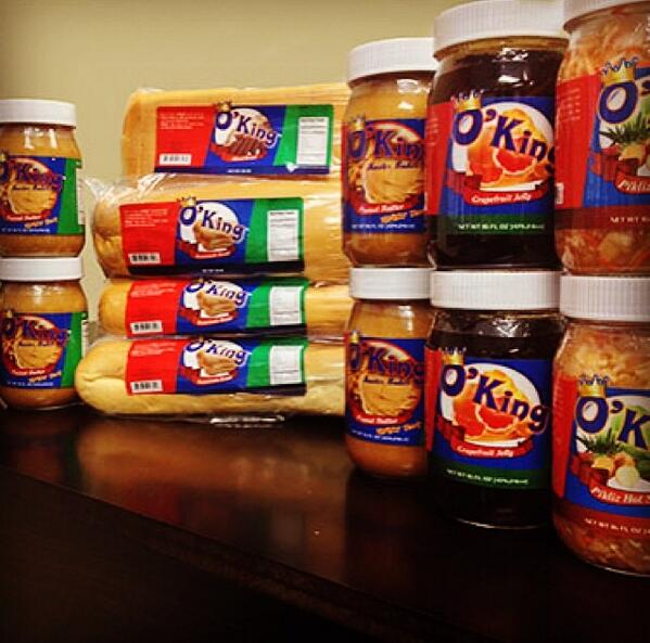 go_ilmg's tweet photo. Fresh from #Miami Just received a delivery from our client @okingfoods follow #hotbread #pikliz #grapefruitjelly http://t.co/aIeFL9SuXU