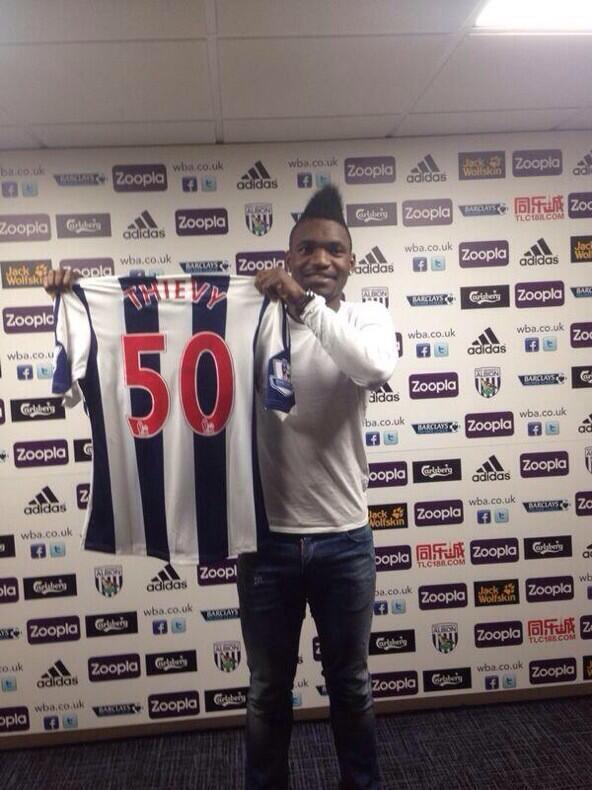 PremierLSpain's tweet photo. [IMAGEN] Thievy con la camiseta del WBA. Cedido por el Espanyol hasta final de temporada http://t.co/yVd84030Cz