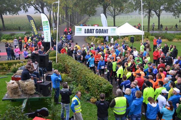Hermanda75's tweet image. Esther en ik staan ingeschreven! “@twentemarathon: Inschrijving 7e editie #LTM2014 geopend 
landgoedtwentemarathon.nl/marathon/insch… http://t.co/fSFJAQFr2n”