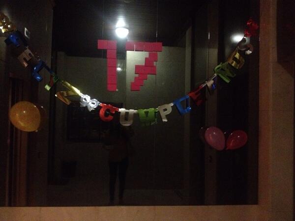 Viickyvega's tweet photo. Y decimos adiós a este día🙋pero a seguir disfrutando cada día más HappyBirthday my love💕te quiero mucho🎉🎈 @AliIceta http://t.co/0U7gmCjndl