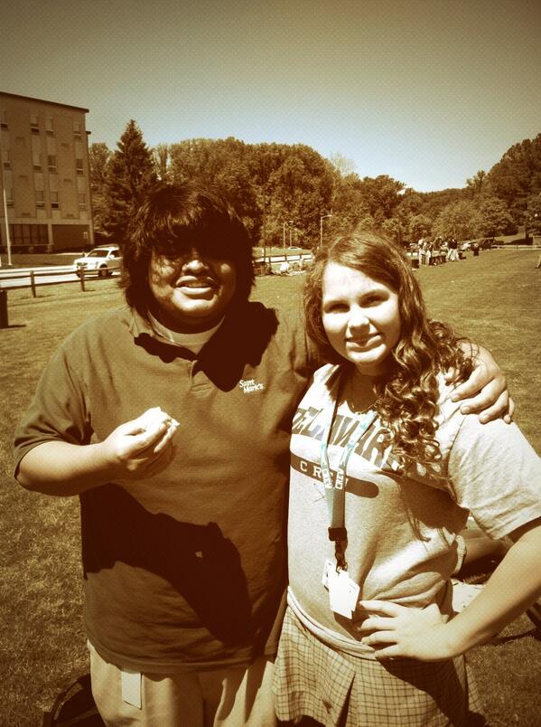 taayylloouurr7's tweet image. @stevecamponelli I love you even though you always wanted to push me down the stairs 💕 #bootproblems