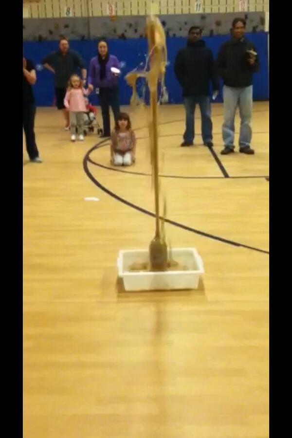 ScienceforSTARs's tweet image. Had an awesome time presenting tonite at the Jaworek Science Night!