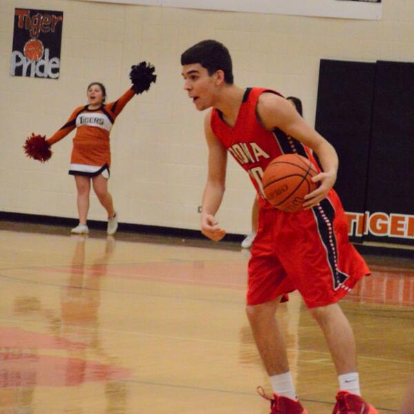 GladiatorTimes's tweet photo. Congratulations to the Roma Gladiator Varsity Basketball boys team on their victory over Mercedes 49-46! http://t.co/FP08oY5jd6