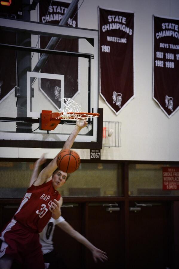 TannerAberle's tweet image. Dunk numero 4 #dunkface #dontjumpyoungblood