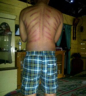 Sueger nya habis di pijit..!!buang angin dari atas sampai bawah...!!!MaKnYooooooS