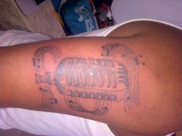 MAVITOLICIOUS's tweet photo. Its Team_3Di-tattz. Satified rapper_iVaedo DaInkFreak http://t.co/l4rODXy3T5