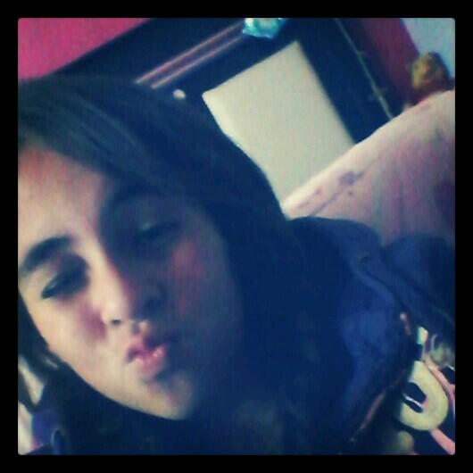 laritalau's tweet photo. Beshitos http://t.co/prTBCwxfOq