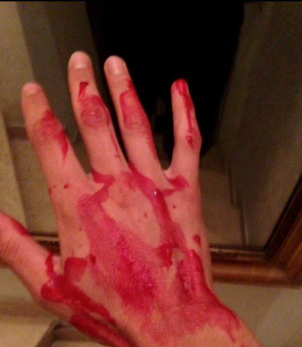 TweetsDeLoveuse's tweet photo. Mon copain ne savait pas que j'avais mes règles... http://t.co/9vA8QRizxX