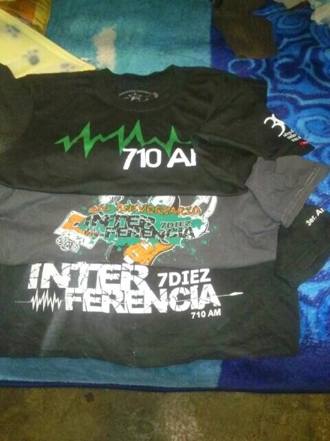 yosoyelMataJ's tweet photo. gran recuerdo de @losdeinter ir al aniversario 4 y voy a extranar #alAIREyenVIVO con el buen @RichardenINTER http://t.co/w3wDvM9rbu