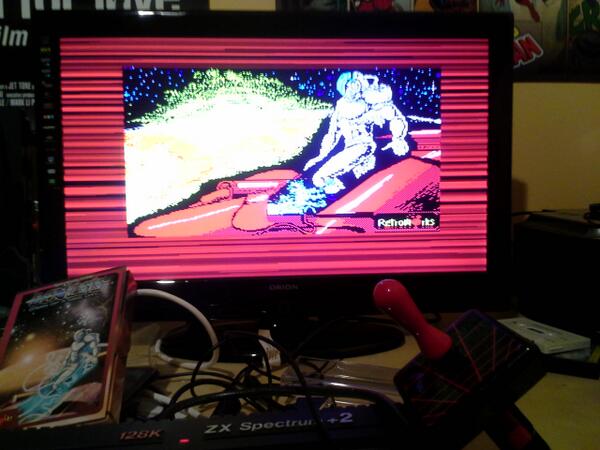 Falsworth's tweet image. Me he levantado temprano, tenia mi spectrum instalado y no me he resistido a jugar al Genesis de #retroworks