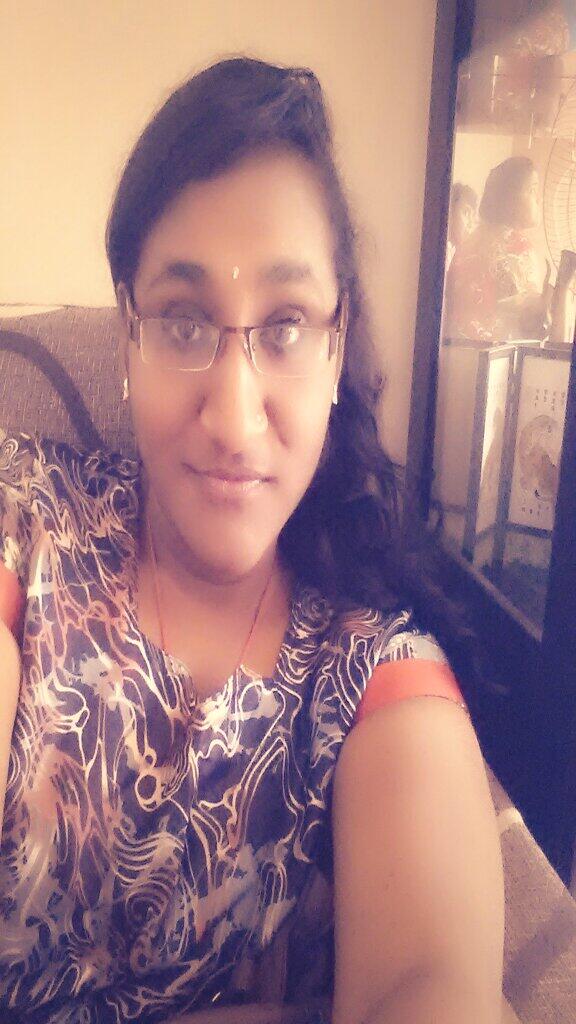 pithichellom's tweet image. A whole day spent in my couzin's house...awesome fun together...:$