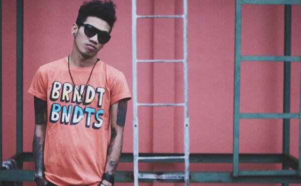 BranditBandits_'s tweet photo. BRNDT BNDTS ORANGE TEE | size S-M-L-XL (Unisex) | IDR.150K | For order 082211727787. http://t.co/NDAQu7yrLD