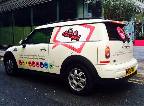 HLCupcake's tweet image. Introducing our new @MINIUK #ClubVan... Cupcake deliveries just got interesting! @BMW_UK