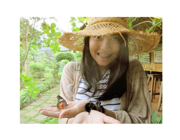 autis karena kupukupu ^_^V Ha ha ha