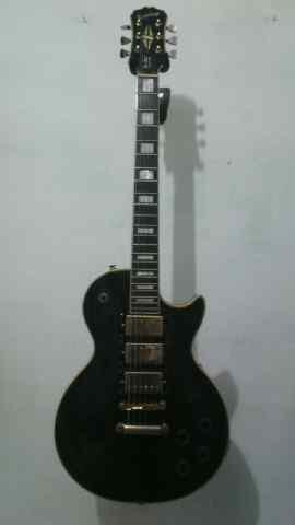 <a href="/svryk/">Silver Revlis Band</a> Dijual Gitar Ephipon type Les Paul | msh tangan pertama | jual 3jt nego | minat,cp:31782FB2/088980000776