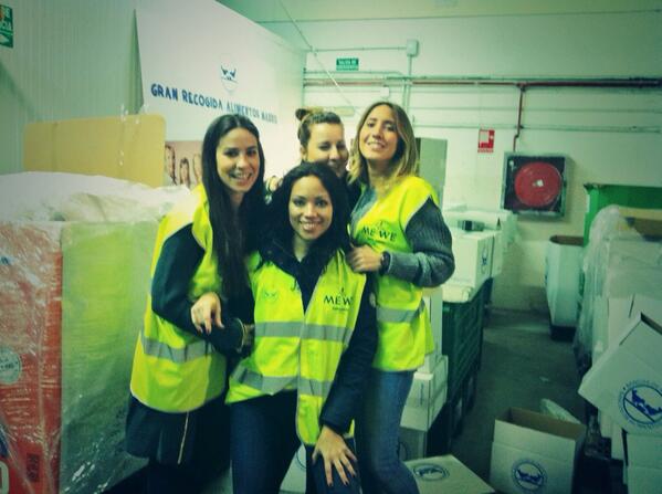 Neresuca's tweet photo. @1NovemberRain@IngridArroyoM Quienes son las más solidarias? http://t.co/b7mQNX6UnO