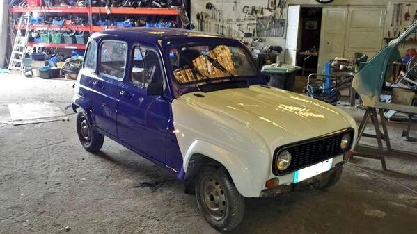 LDLC's tweet photo. La #LDLCar a sa belle peinture :-) http://t.co/Hrn0nDLXoP