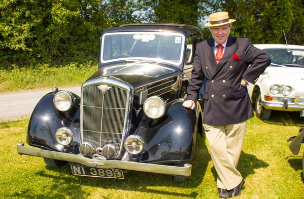 #FrancisBrennan is looking dapper on tomorrow night's show. Don't miss it 830pm <a href="/RTEOne/">RTÉ One</a>