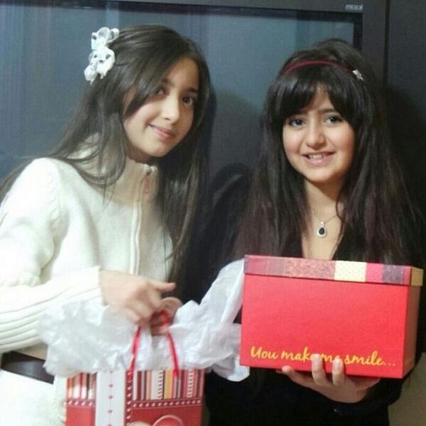 saja_w_h's tweet photo. هاي الهديه لاحلـﯼ هدية ساره♥ @sara1hamad http://t.co/HFrsqdUymE