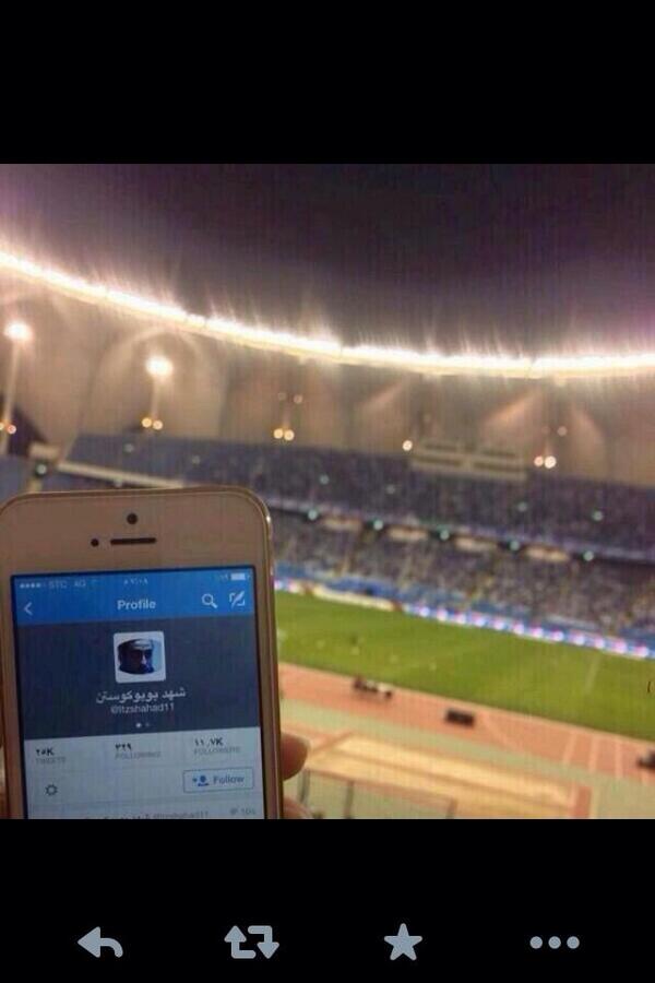 traf_07's tweet photo. آحد يصلح لي كذا مع جمهور آلنصر 💔😔 http://t.co/dWXHqryd4H