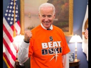 44TheLegend's tweet photo. Salute http://t.co/QMXYkx7XYj