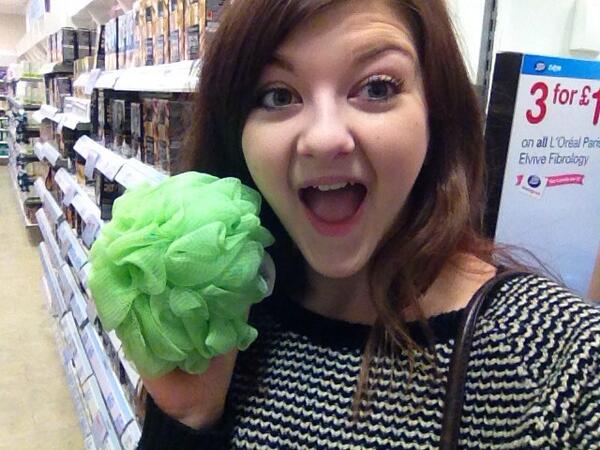 PASTAFOREVR's tweet image. aw i finally met bert in town!!