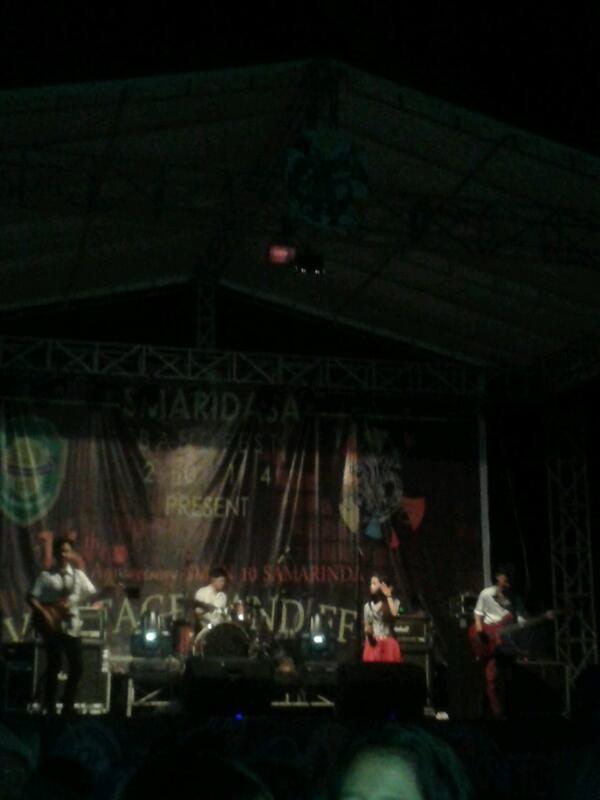 SMAN10_VOLTAGE's tweet photo. This is it CAWIT BAND http://t.co/xaxGiuurg2