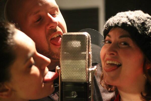 TRIODEprod's tweet photo. Jour de #studio pour @MENAGE_A3_  On a hâte!
Surveillez bientôt un #video du groupe. @Cynthia_Harvey @MarieNoClaveau http://t.co/uSIav8iOy2