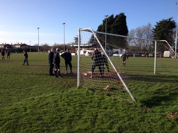 nonleagueshow's tweet image. “@thesportshow: @nonleagueshow this is what happens when grass roots football runs out of grass! http://t.co/h68YSyPGPw” @bbc606