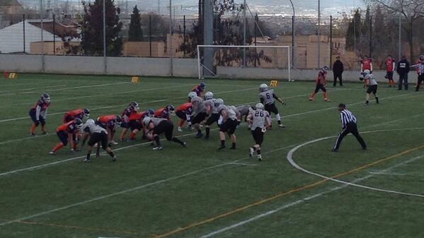 Axlmu's tweet photo. Viendo a los Granada lions http://t.co/1UOcEVo1wZ