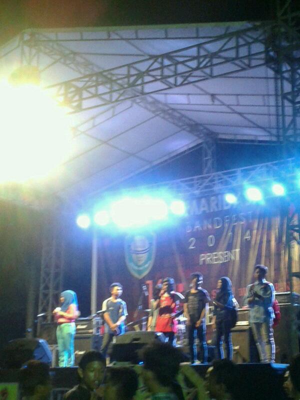 SMAN10_VOLTAGE's tweet photo. Berikut adalah pemenang pada band fest 2014 http://t.co/SZBk7Y7L96