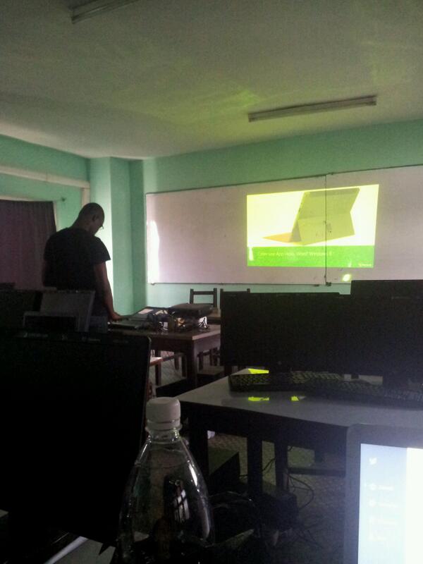 yves_emma's tweet image. #AE2I @ae2iagitel  #windowsLearning @editsira