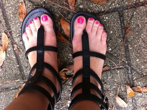 #feet 👣 http://t.co/H6EbJBfDTA<a href="/tag/feet"class="tags">#feet</a>