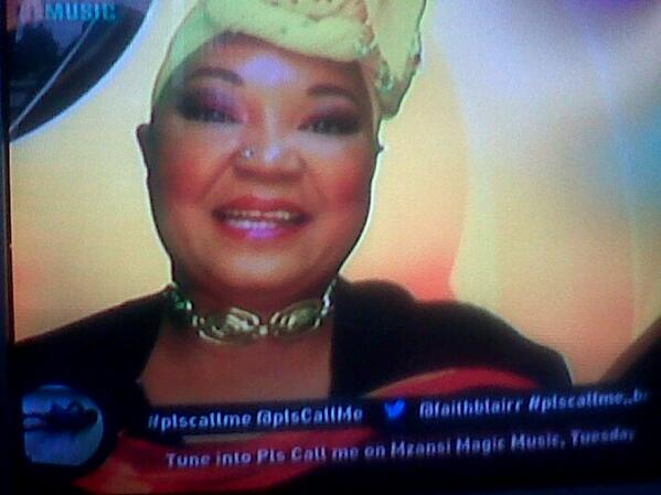 toXic_zee's tweet image. Oh wow #vmesh is back on tv...#MzansiMusic. Good to see her...