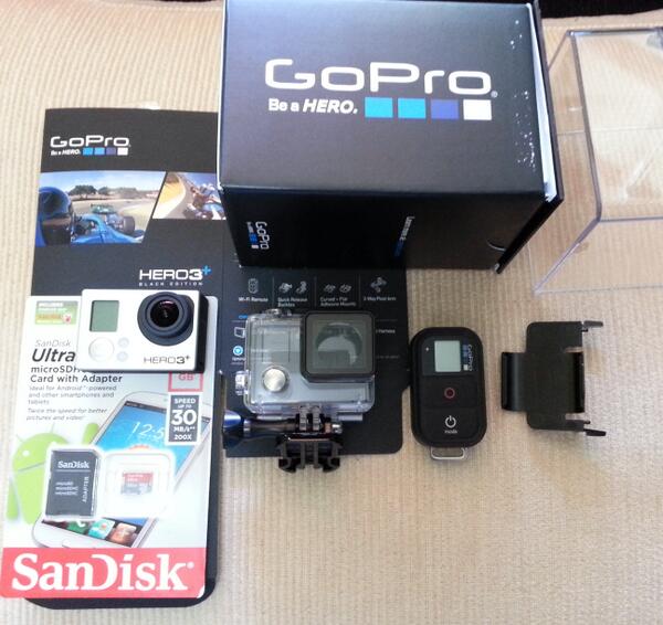 SummerParty_Py's tweet image. ...tbm llego la GoPro Hero 3 para el AfterMovie de la fiesta ^-^