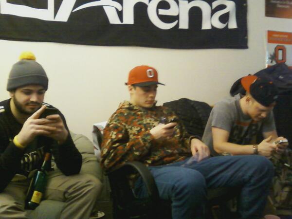 jswinF0's tweet photo. Prepping for the PURDUE osu game. http://t.co/rlMkOfhpJC